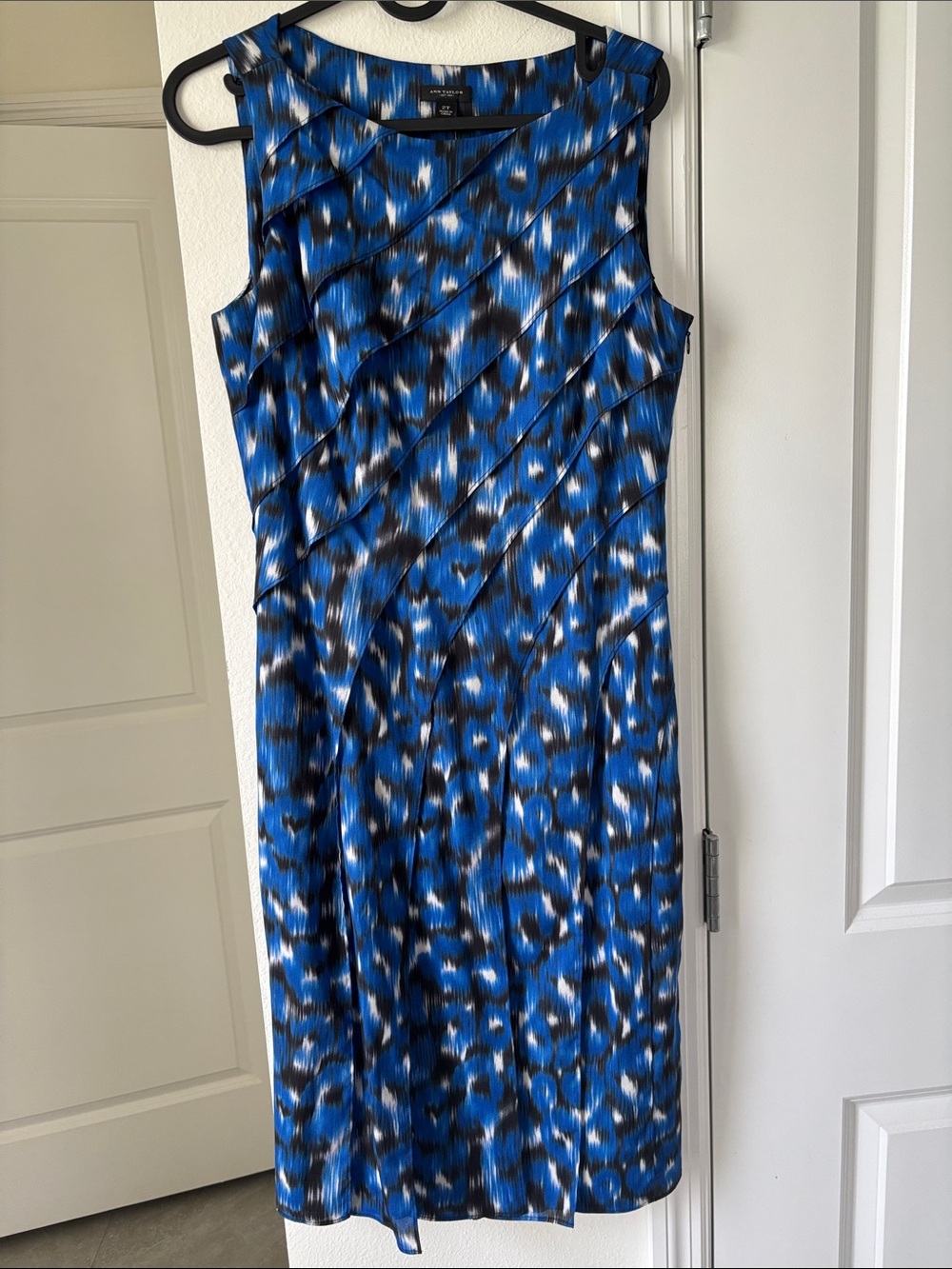 Ann Taylor Blue Black and White Print Sleeveless Midi Dress